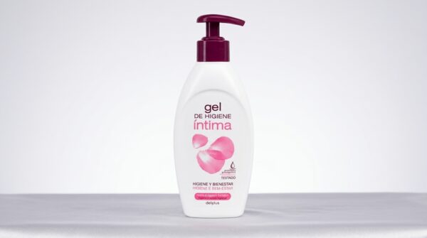 Product_photographed_on_reflecti…_20260916155729